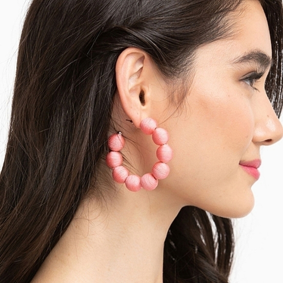 NWT Yarn Ball Hoop Earrings - Picture 1 of 3